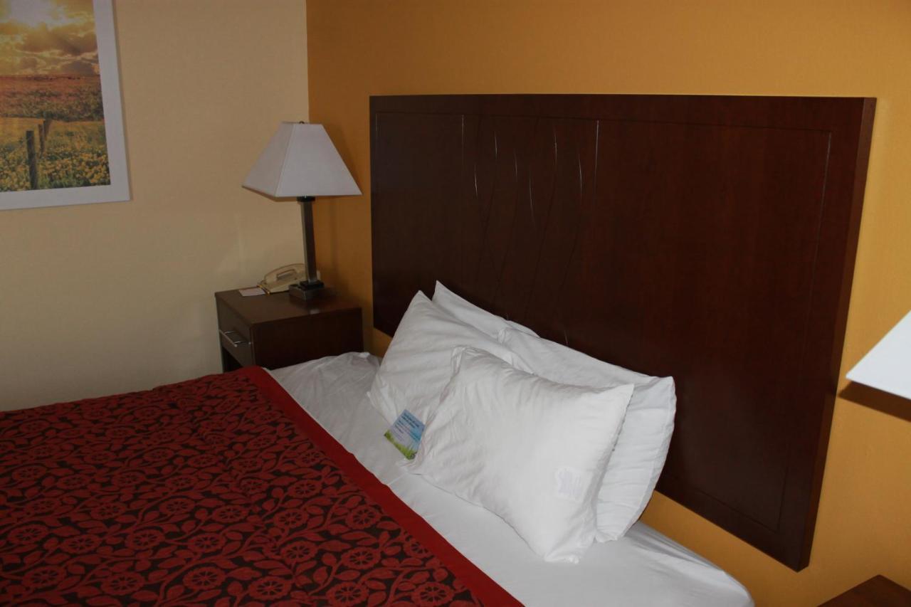 Days Inn By Wyndham Walcott Davenport Экстерьер фото